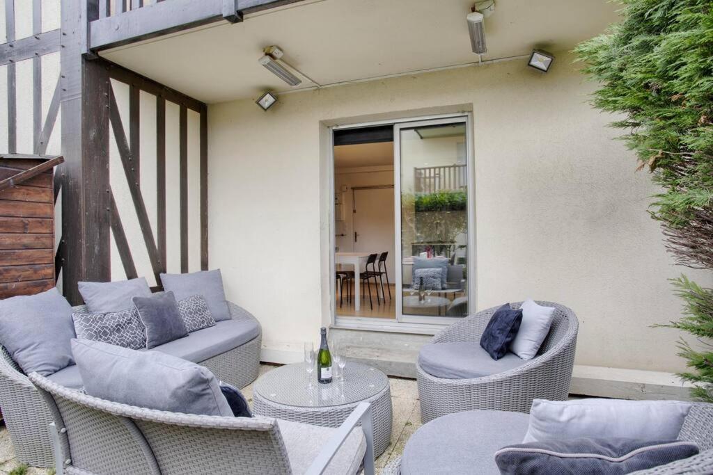 Appartement Avec Jardin Coeur De Deauville. Deauville